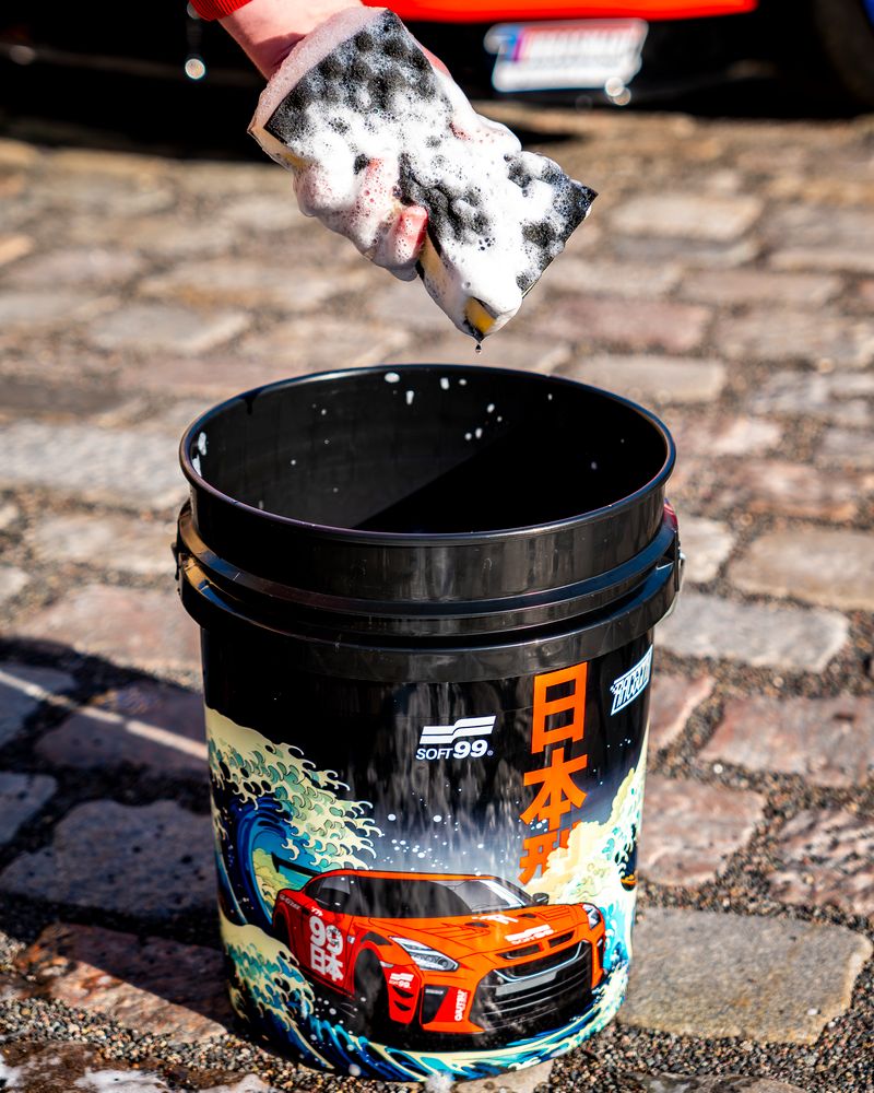 Soft99: Kiwami extreme Gloss | Shampoo con cera per vernici scure